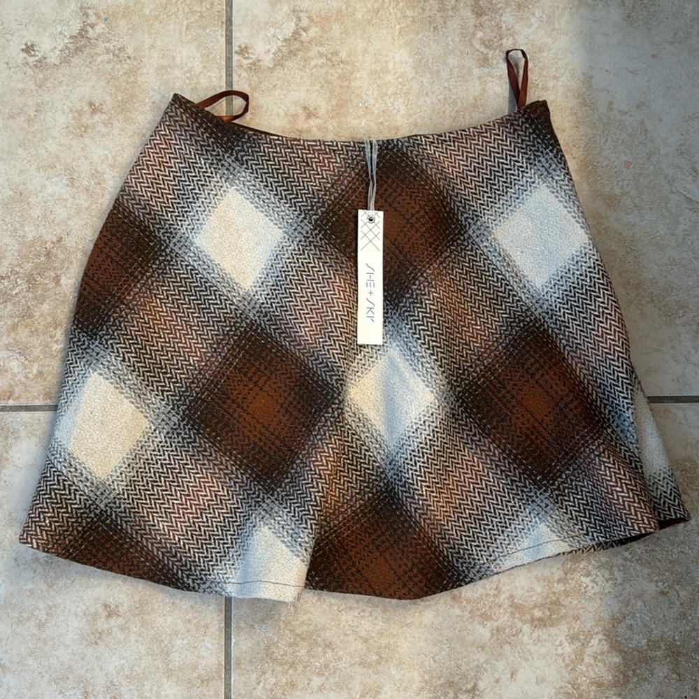 She + Sky plaid skirt M